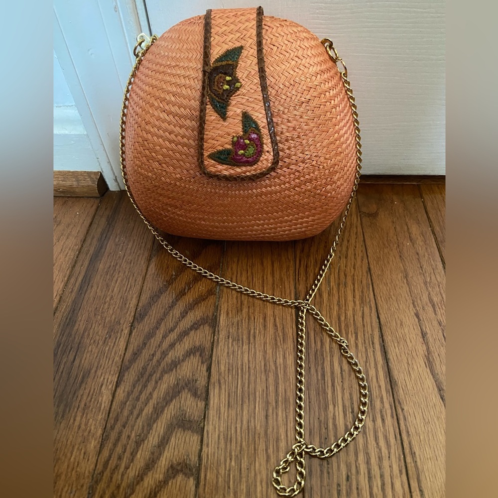 Bequizo Crossbody Orange Weave, Snap Clasp, Embroidery